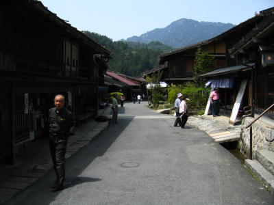 Entering Tsumago