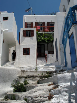 Whitewashed houses and steps