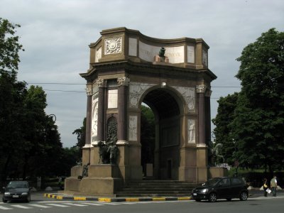 Arco Monumentale all'Artigliere