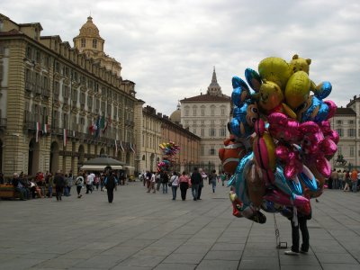 Balloon vendor on Piazza Castello