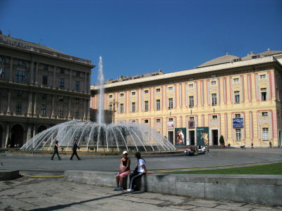 Piazza de Ferrari with sunlit Palazzo Ducale