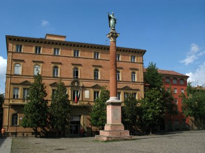 Column on Piazza di San Domenico