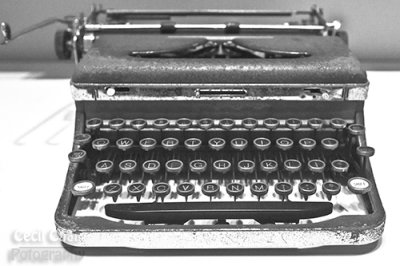 PM010 Typewriter.jpg