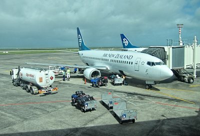 Air NZ Boeing 373-300