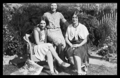 Mary, Ada and Alicia Pain at Wellington 1920's