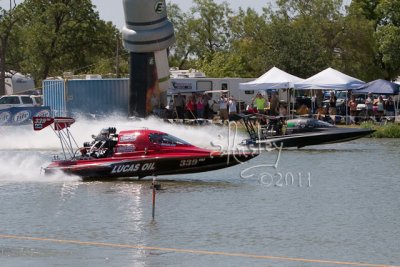 Lucas Oil Shazam TAF #339 vs Flat Black TAF #070