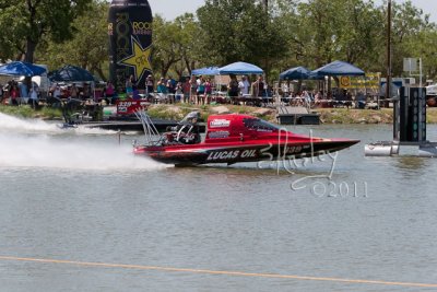 Lucas Oil Shazam TAF #339 vs Flat Black TAF #070