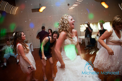 redding wedding photographer dancing3.jpg