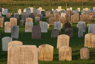 Amish Country Graveyard (89)