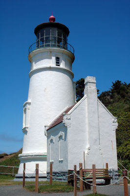 Oregon_Coast_lighthouse_DSC_4377M.JPG