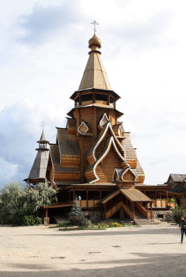 A timber house in Izmaylovo