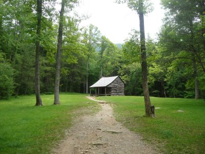 One of the many pioneer homes found in the cove