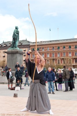 Kyudo demonstration, Japanese archery with a yumi               