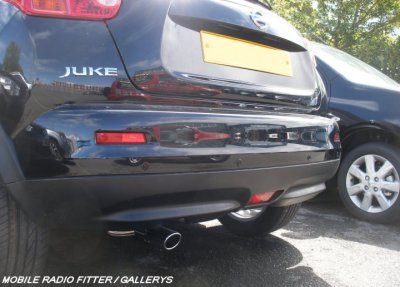 Nissan Juke rear sensors 11 reg black 2.jpg