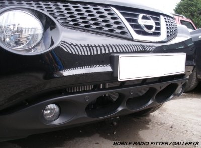 Nissan Juke Tenka front parking sensors close new 2011 reg.jpg