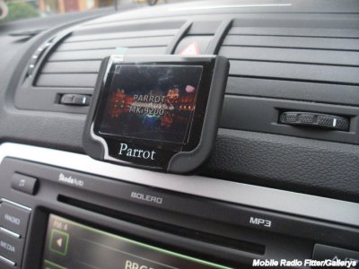 Skoda Octavia Parrot close Mki9200 61 reg.jpg