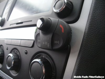 Skoda Octavia Parrot Mki9200 remote close 61 reg.jpg