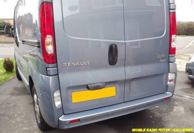 Renault Traffic Parking Sensors 2.jpg