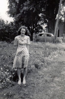 Mrs. Richard Glenn early 1940's