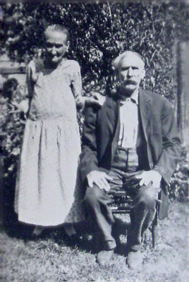 Sara and Nelson White in 1930