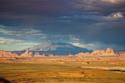 Lake-Powell-overlook-1-horizontal-upload.jpg
