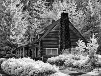 Storm-King-Ranger-Cabin-web.jpg