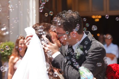 kiss with bubbles 2