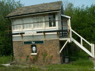 signal box at Rye train station