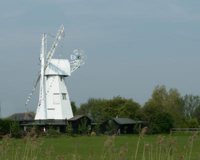 Sandwich white corn mill built c1760.