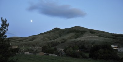 Moonrise over Chinese Peak _DSC7703.jpg