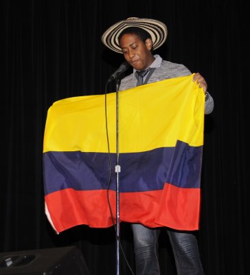 international night 2011 flag bearer _DSC1689.jpg