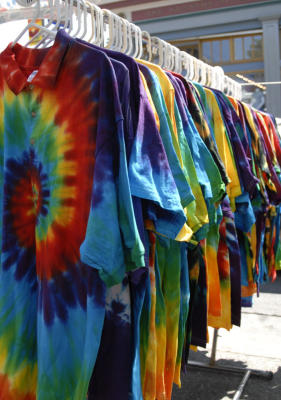 Tie-dyed shirts for sale in Berkeley smallfile _DSC0901.jpg