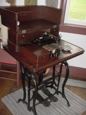 This early Sumner sewing machine was made in St. Louis, Missouri.