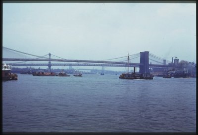 east-river-below-brooklyn-bridge-1941.jpg