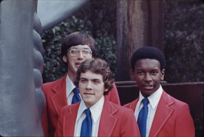 g4/99/465199/3/60765620.RoseBowl_06.jpg