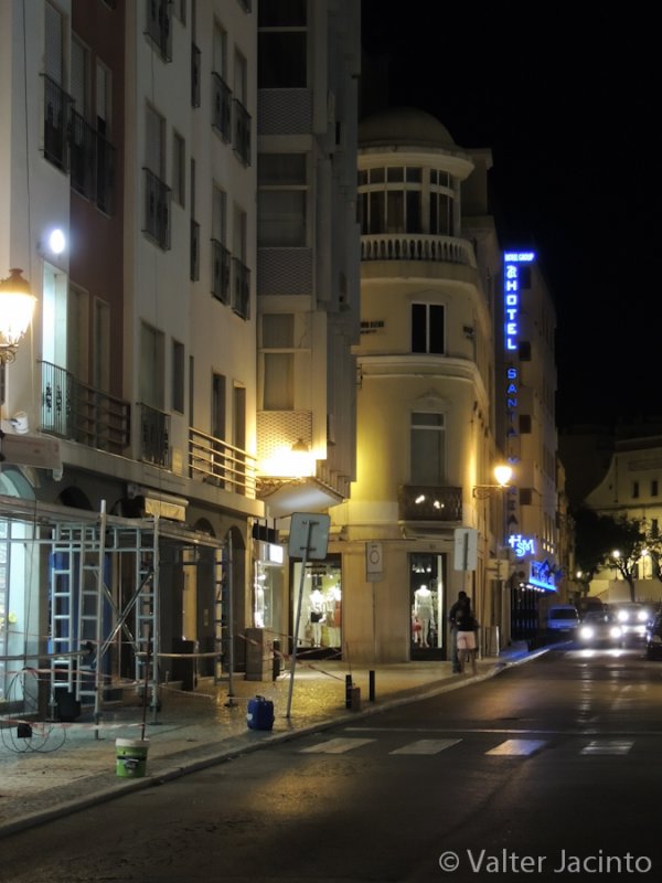 Street in Faro, at night