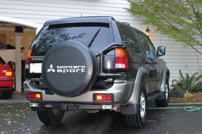 Montero Sport Rear