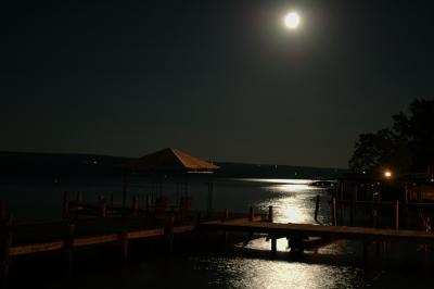 0089 : Full moon over Seneca Lake (taken at the Showboat motel)