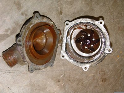 10 Vattenpump med rostig propeller.JPG