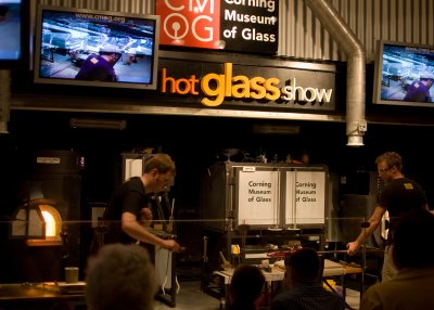 Hot glass show