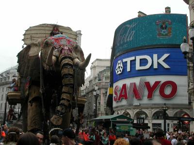 Royal de Luxe, The Sultan's Elephant in London - May 2006