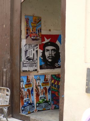 Che images - Havana side street