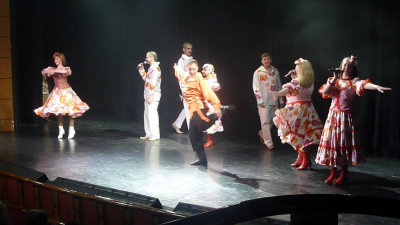 Kalinka folk show on the Diamond
