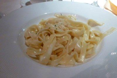Food on the Diamond, fettuccini alfredo