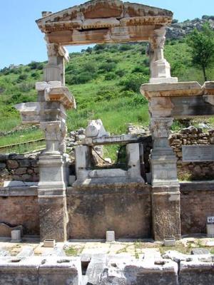 Efes, Trajan's Fountain