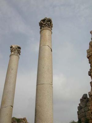Perge, restored column