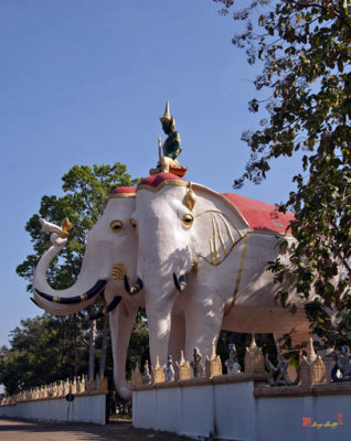 Wat Ban Na Muang Three-headed Elephant Gate (DTHU178)