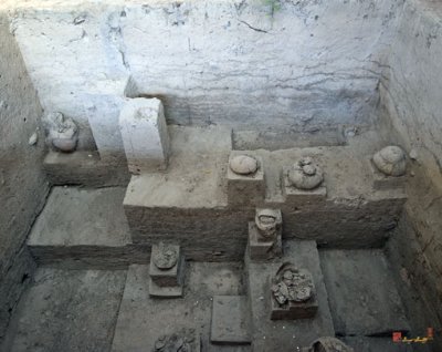 Ban Kan Luang Archeological Site (DTHU438)