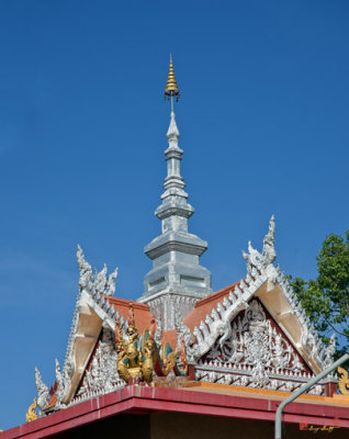Wat Senawong Ubosot Spire (DTHU500)