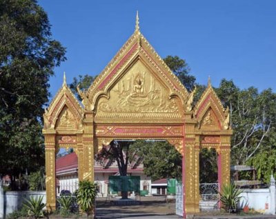 Wat Saen Samran Temple Gate (DTHU260)